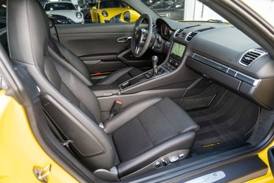 2016 Porsche Cayman S