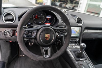 2018 Porsche 718 Cayman GTS