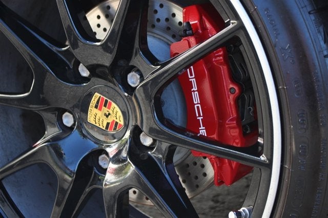 2012 Porsche Cayman R