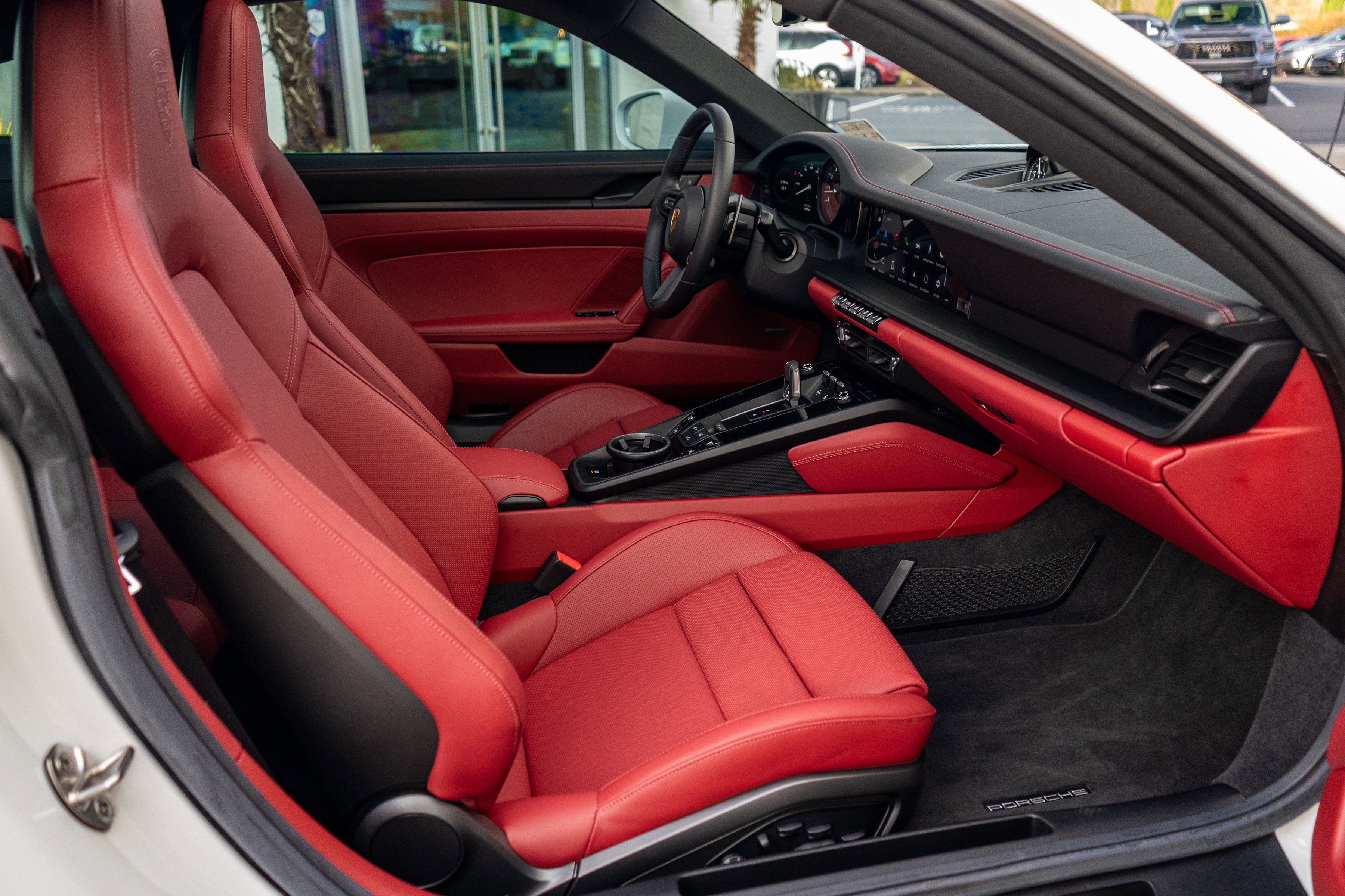 2024 Porsche 911 Carrera 4 GTS