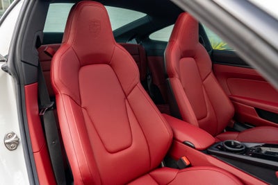 2024 Porsche 911 Carrera 4 GTS