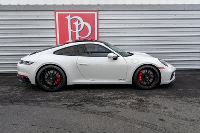 2024 Porsche 911 Carrera 4 GTS