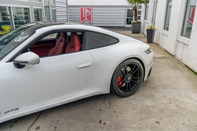 2024 Porsche 911 Carrera 4 GTS
