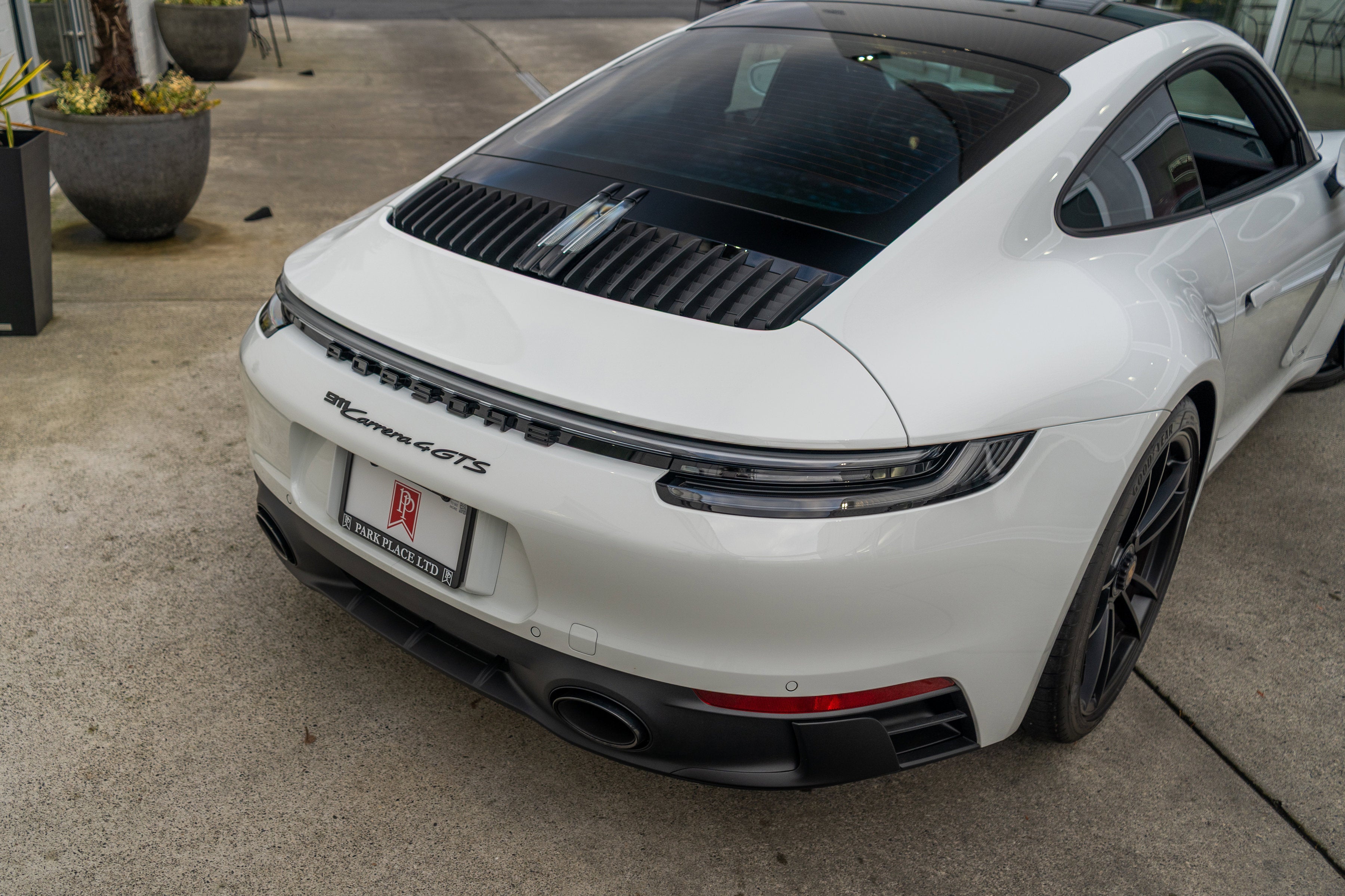 2024 Porsche 911 Carrera 4 GTS