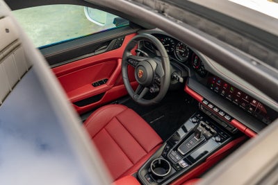 2024 Porsche 911 Carrera 4 GTS