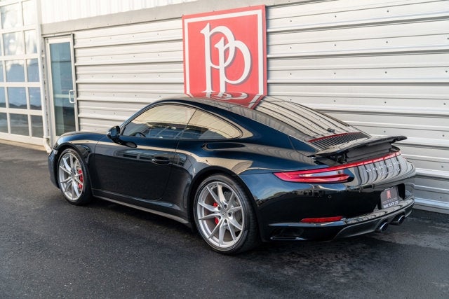 2017 Porsche 911 Carrera 4S