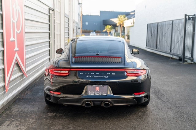 2017 Porsche 911 Carrera 4S
