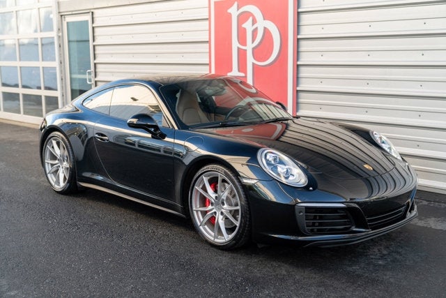 2017 Porsche 911 Carrera 4S