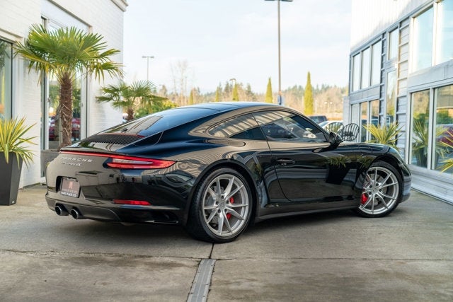 2017 Porsche 911 Carrera 4S