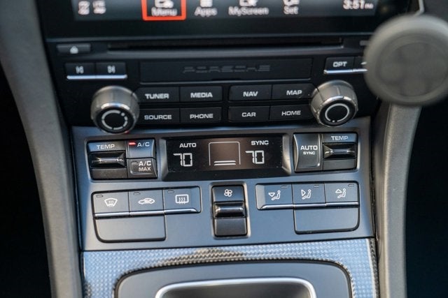 2017 Porsche 911 Carrera GTS