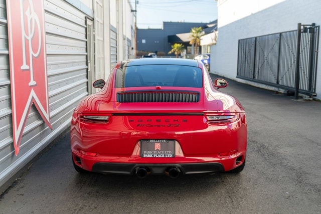 2017 Porsche 911 Carrera GTS