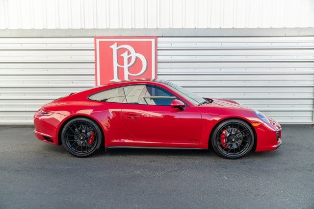2017 Porsche 911 Carrera GTS