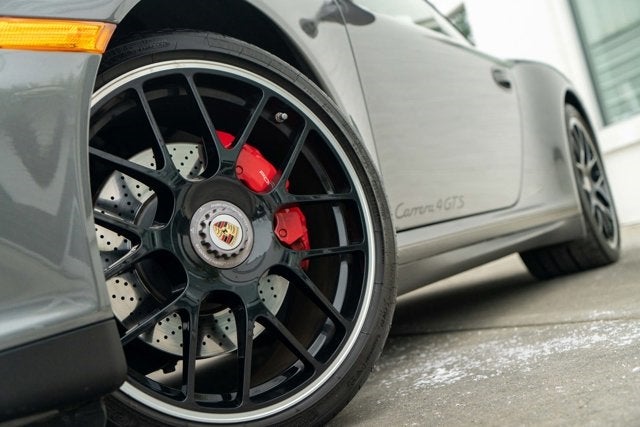 2012 Porsche 911 Carrera 4 GTS