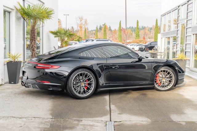 2018 Porsche 911 Carrera 4S