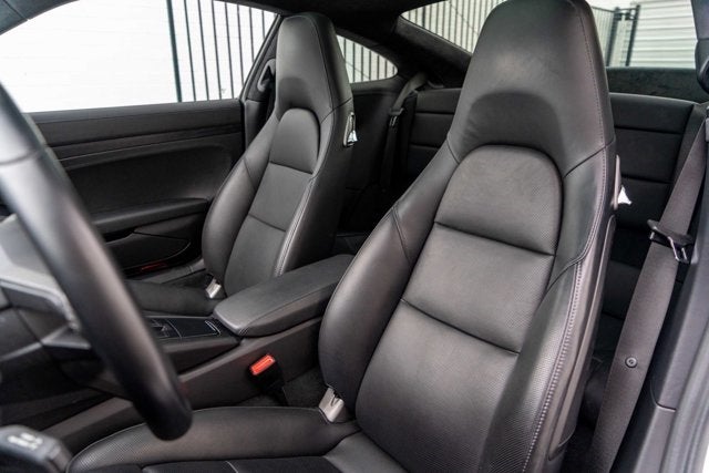 2017 Porsche 911 Carrera GTS