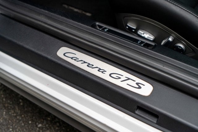 2017 Porsche 911 Carrera GTS