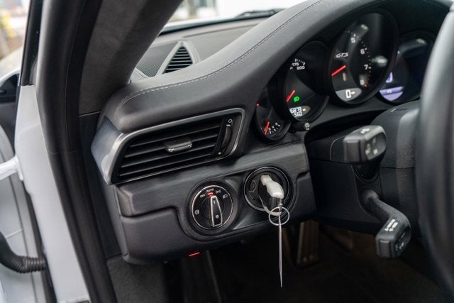 2017 Porsche 911 Carrera GTS