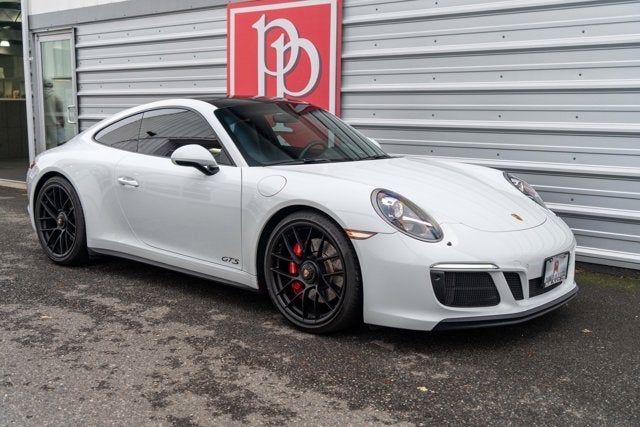 2017 Porsche 911 Carrera GTS