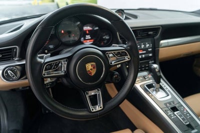 2017 Porsche 911 Carrera 4S