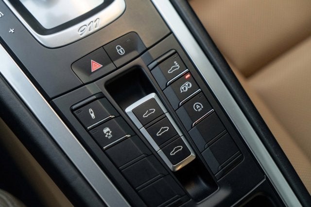 2017 Porsche 911 Carrera 4S