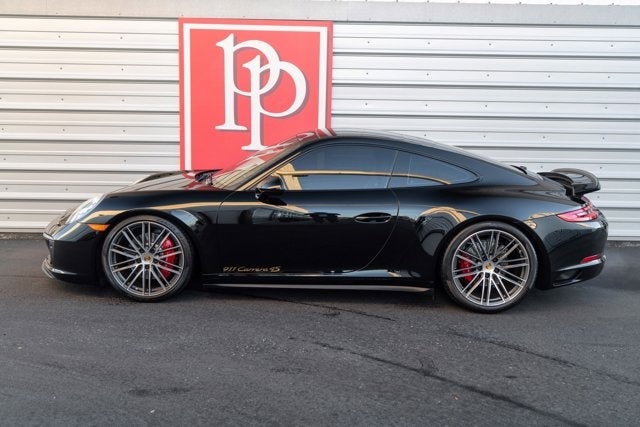 2017 Porsche 911 Carrera 4S