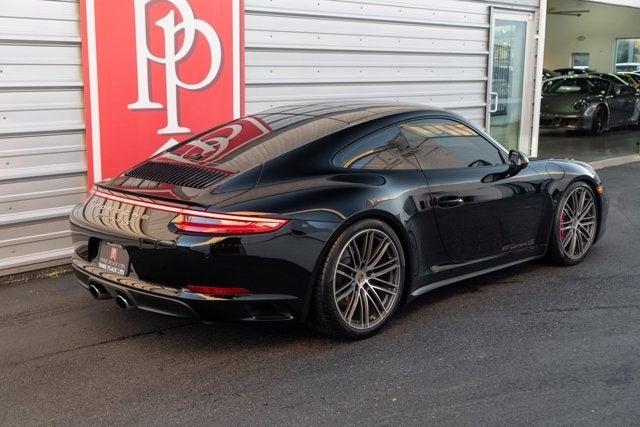 2017 Porsche 911 Carrera 4S