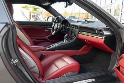 2017 Porsche 911 Carrera 4S