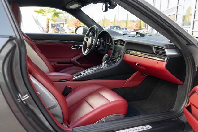 2017 Porsche 911 Carrera 4S