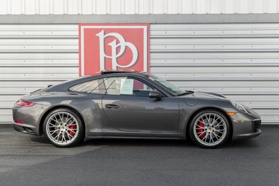 2017 Porsche 911 Carrera 4S