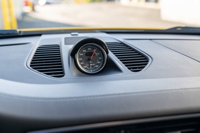 2018 Porsche 911 Carrera 4 GTS