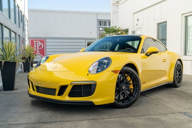 2018 Porsche 911 Carrera 4 GTS