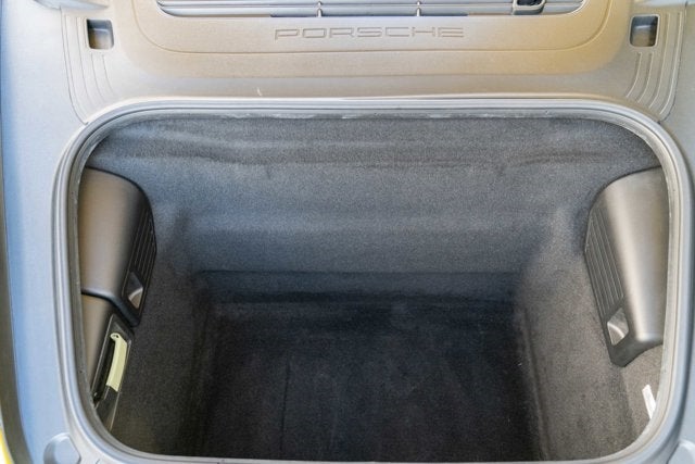 2018 Porsche 911 Carrera 4 GTS