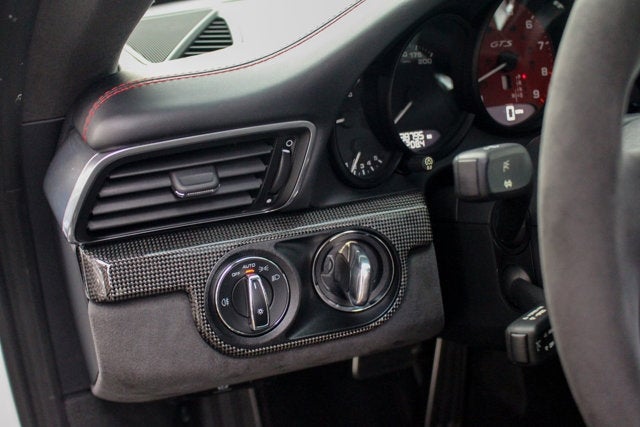 2015 Porsche 911 Carrera GTS