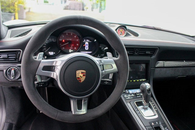2015 Porsche 911 Carrera GTS