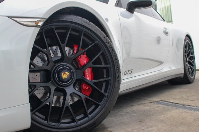 2015 Porsche 911 Carrera GTS