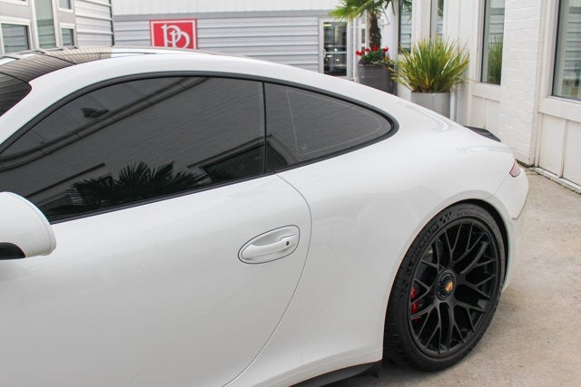 2015 Porsche 911 Carrera GTS