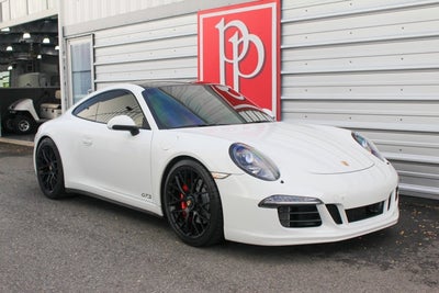 2015 Porsche 911 Carrera GTS