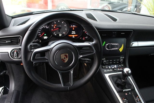 2017 Porsche 911 Carrera S