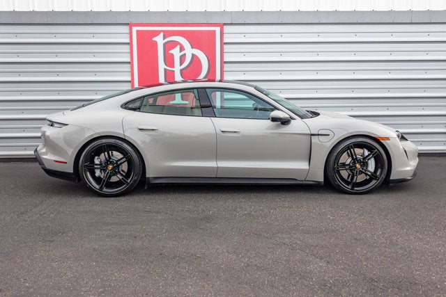 2022 Porsche Taycan 4S
