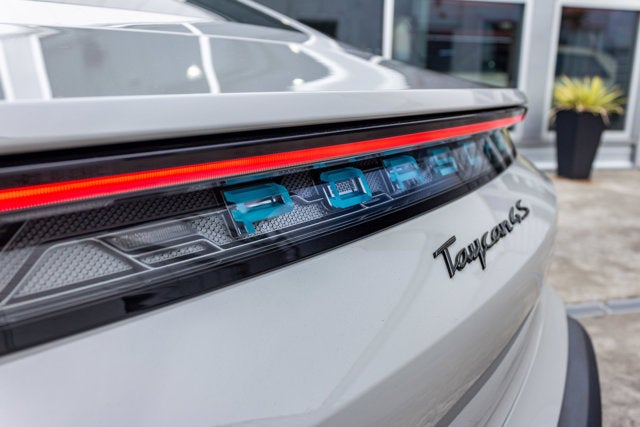 2022 Porsche Taycan 4S