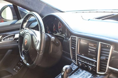 2015 Porsche Panamera Turbo