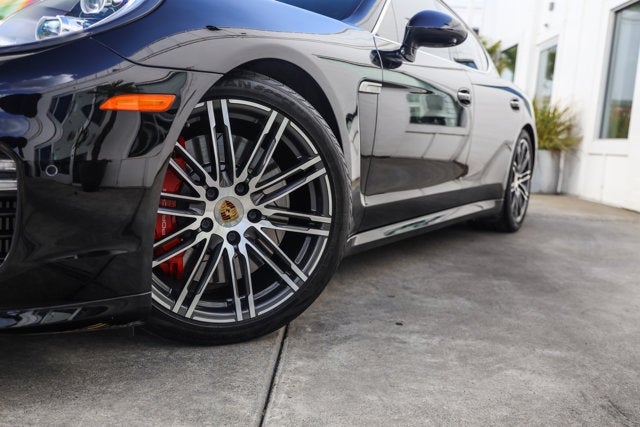 2015 Porsche Panamera Turbo