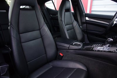 2012 Porsche Panamera Turbo