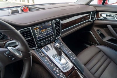 2016 Porsche Panamera Turbo