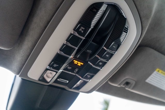 2016 Porsche Panamera Turbo