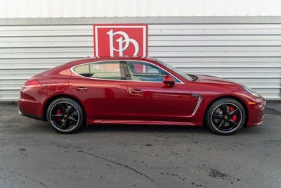 2016 Porsche Panamera Turbo