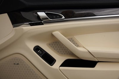 2014 Porsche Panamera Turbo S