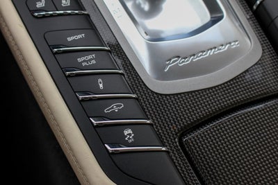 2016 Porsche Panamera Turbo S