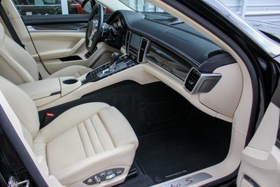 2016 Porsche Panamera Turbo S