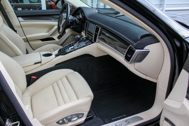 2016 Porsche Panamera Turbo S